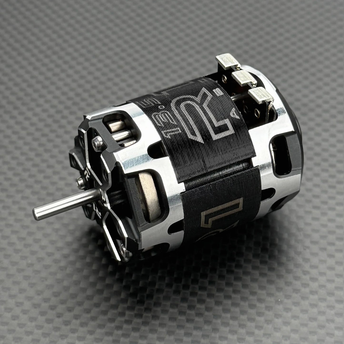 R1WURKS V30 13.5T (ROAR October 2025 Motor)