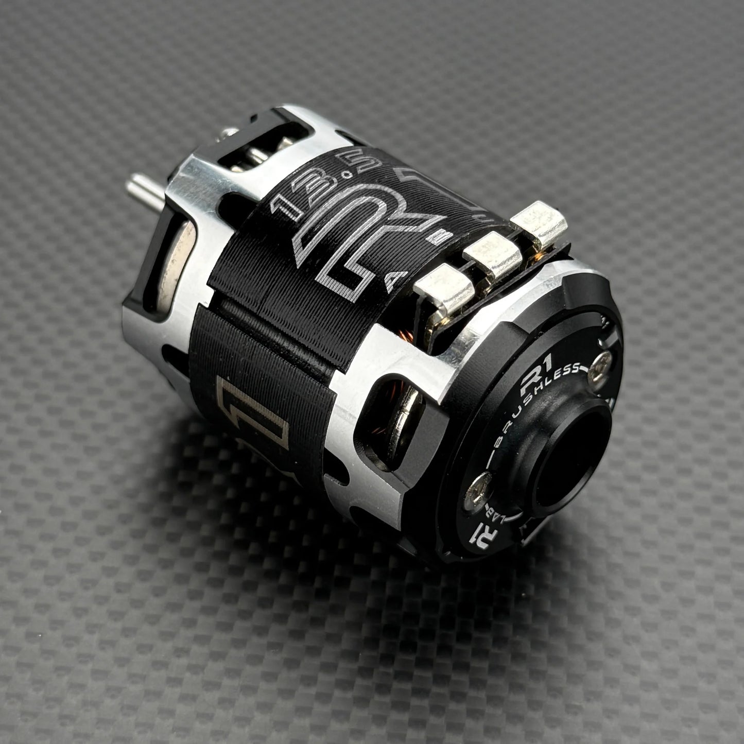 R1WURKS V30 13.5T (ROAR October 2025 Motor)