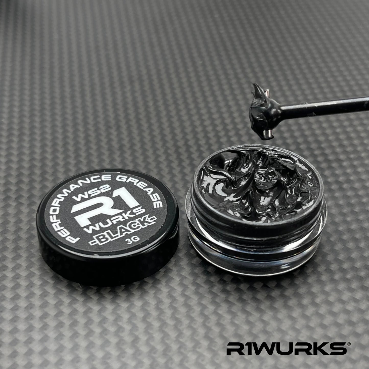 R1 Wurks Black WS2 Grease, 3g SKU: 900033